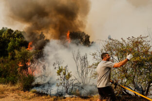 APTOPIX Spain Fires