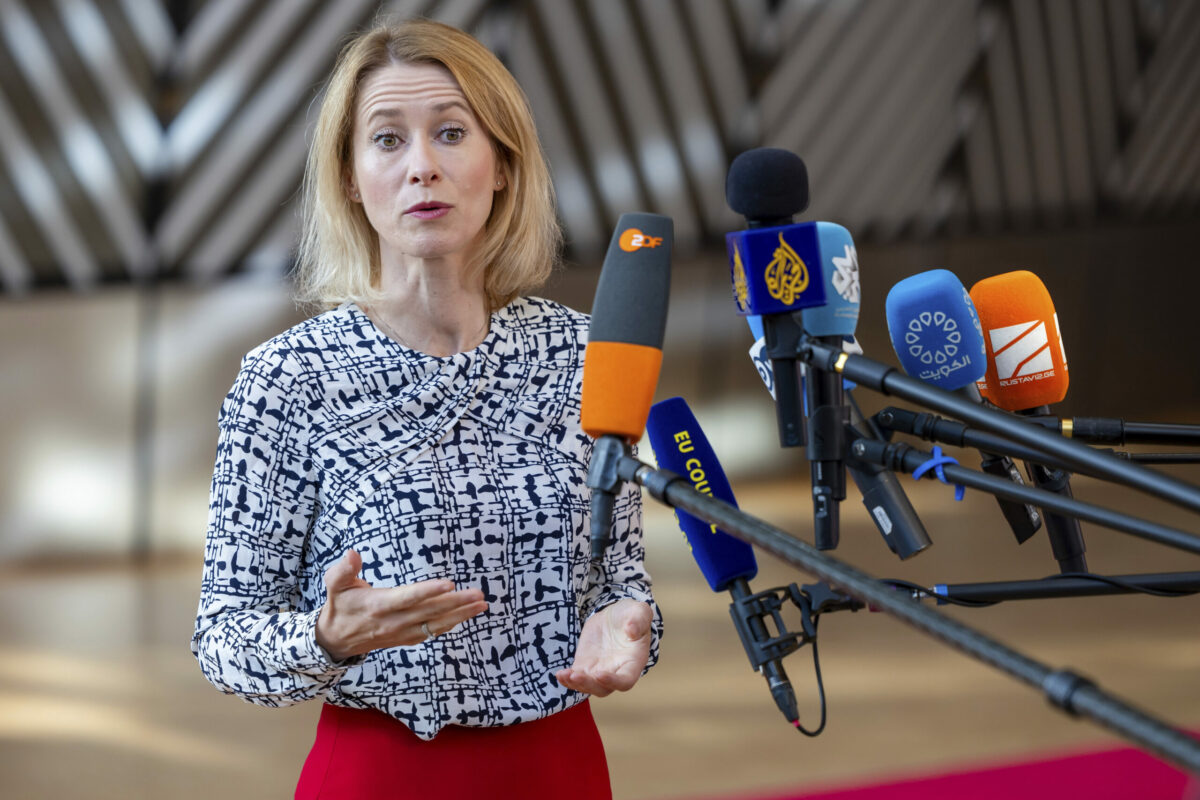 Ruské rakety poškodili budovu misie Európskej únie v Kyjeve, Brusel si predvolal ruského vyslanca