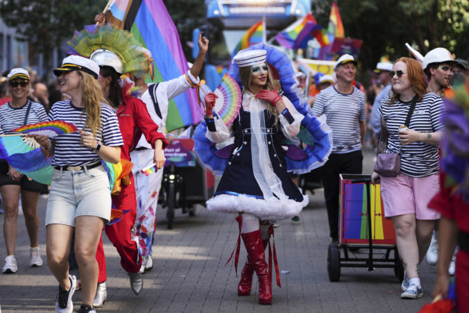 gay pride ľudia pochod kostýmy