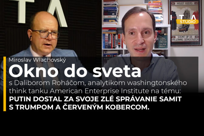 Dalibor Roháč z American Enterprise Institute v rozhovore s Miroslavom Wlachovským pri natáčaní podcastu Okno do sveta v Štúdiu SITA
