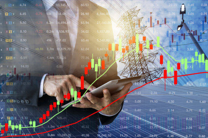 Businessmen calculate investment Marketing of energy.