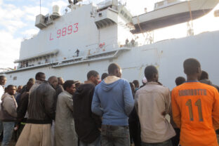Mare Nostrum Operation: Italian Navy rescues African refugees in Sicily