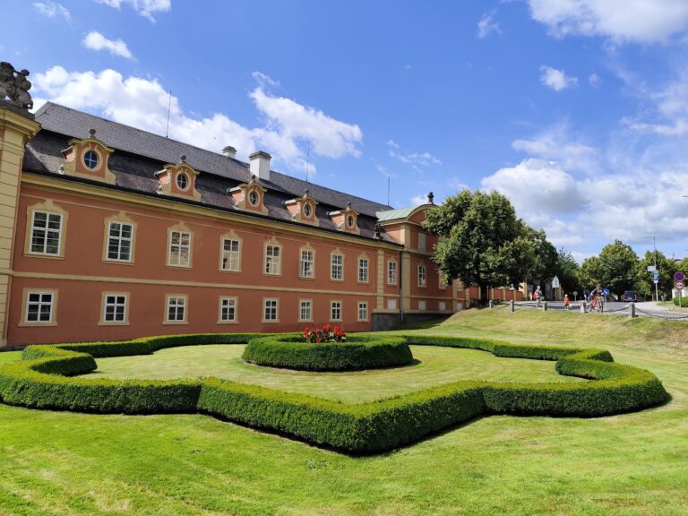 Zámok Dobříš patrí k najkrajším rokokovým pamiatkam v Česku