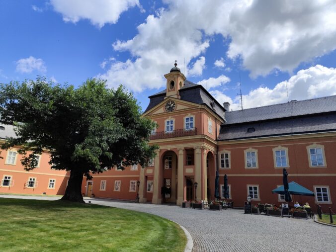 Zámok Dobříš patrí k najkrajším rokokovým pamiatkam v Česku