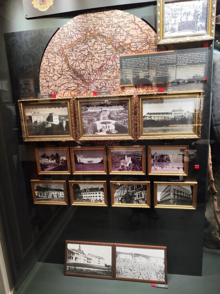 Najnovšia multimediálna expozícia vás prevedie dejinami rodu Colloredo-Mannsfeld – od elegantných salónov, cez Zrkadlový sál až po fascinujúce zbierky kostýmov a uniforiem.