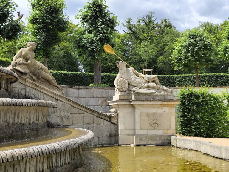 Fontána Napájení Héliových koní od F.I. Platzera.