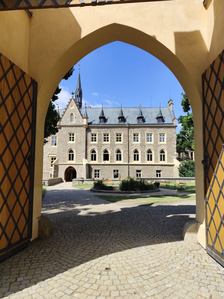 Romantický Zámok Zruč nad Sázavou