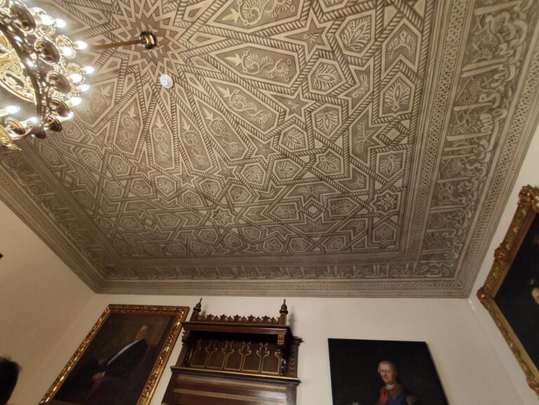 Unikátny strop v Maurskom sále.