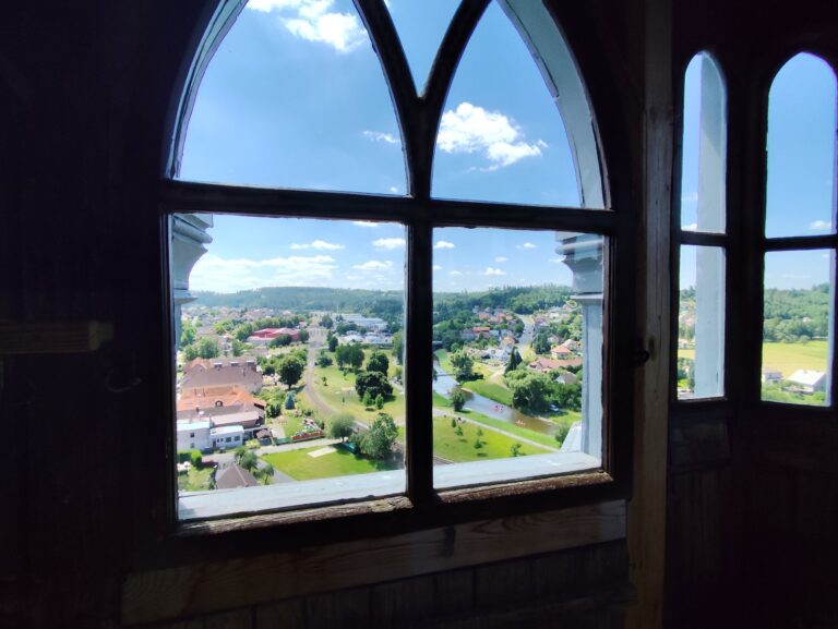 Výhľad zo zámockej veže.
