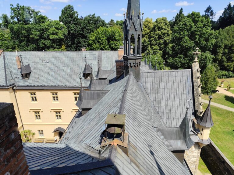 Výhľad zo zámockej veže.