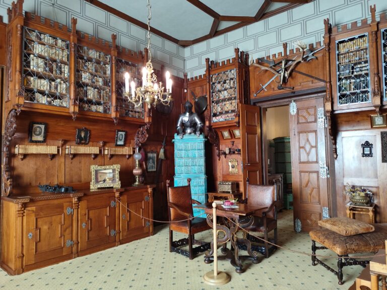 Zámocká knižnica.