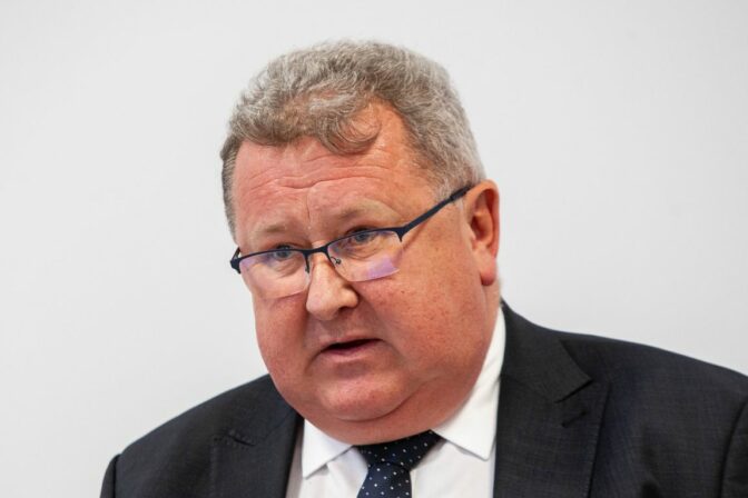 Jozef Holjenčík, predseda Úradu pre reguláciu sieťových odvetví