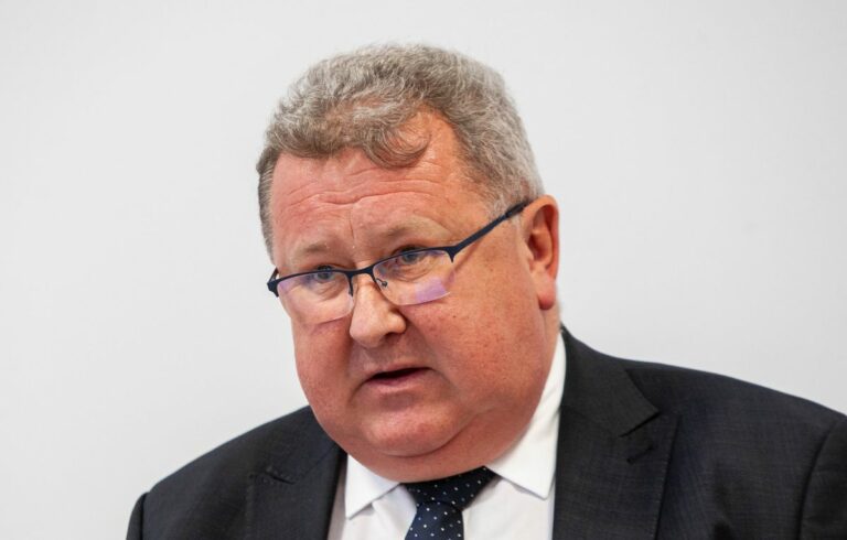 Jozef Holjenčík, predseda Úradu pre reguláciu sieťových odvetví