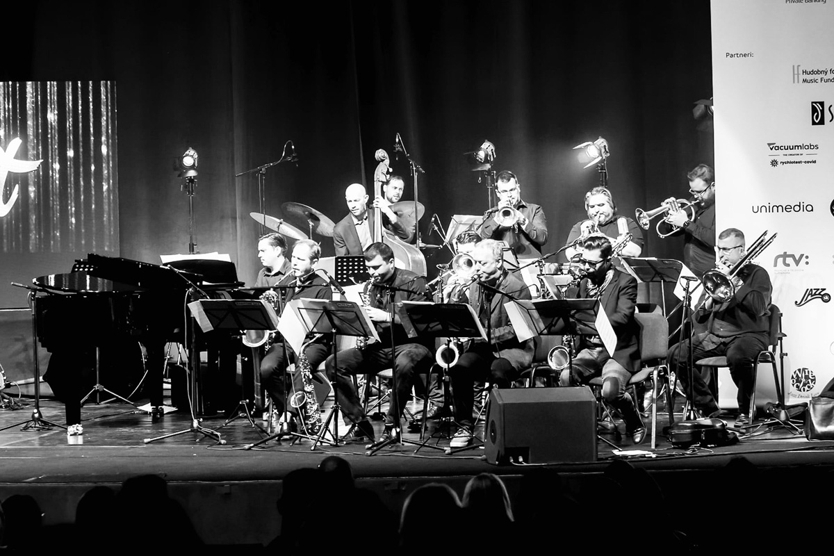 Lukas oravec orchestra esprit.jpg