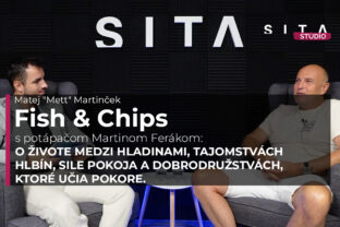 Martin Ferák a Matej Martinček v rozhovore o potápaní počas natáčania podcastu Fish & Chips v Štúdiu SITA.