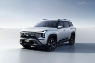 Mitsubishi_destinator_01.jpg