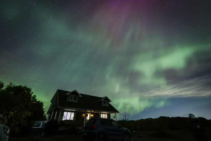 krajina hory krajina aurora borealis polárna žiara domček