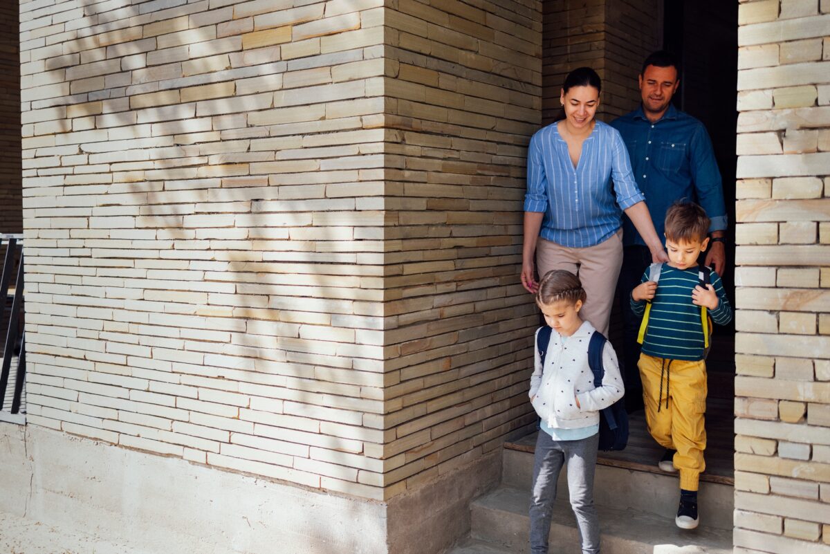 vyprevádzanie detí do školy