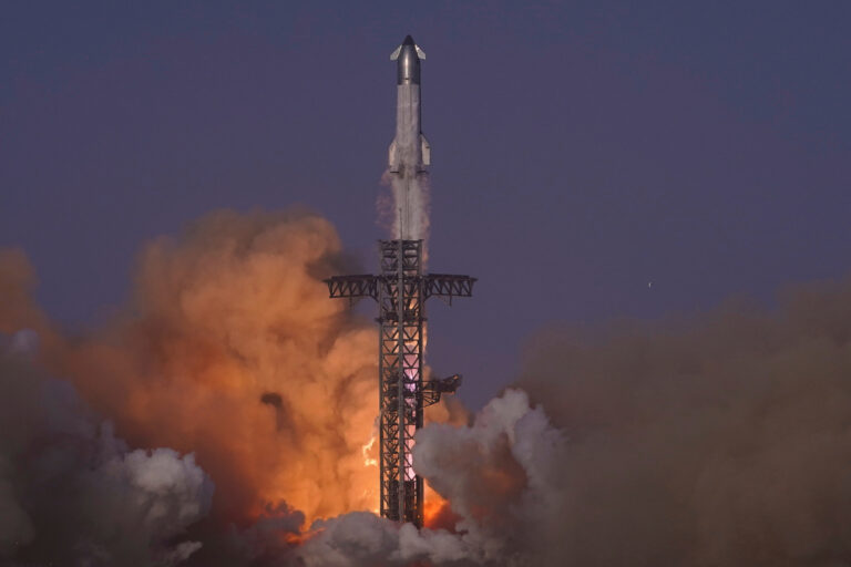 Starbase SpaceX Starship megaraketa