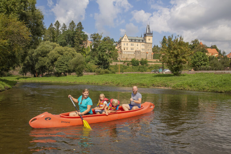 V blízkosti zámku nájdete i unikátne vodácke múzeum.