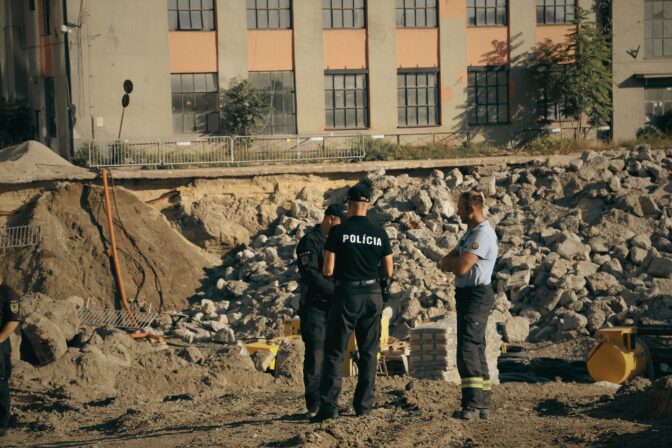 Polícia, bomba, Bratislava