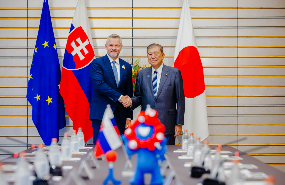 Pellegrini hovoril s japonským premiérom o budúcnosti košickej U. S. Steel, témou bola aj vojna na Ukrajine – FOTO