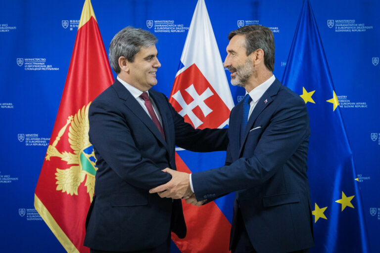 Ervin Ibrahimovič Juraj Blanár vlajky