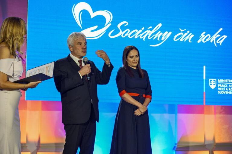 Emília Chovancová Bezáková Jozef Mikloško ocenenie