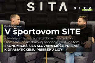 Andrej Kuffa, generálny sekretár Slovenskej basketbalovej asociácie v rozhovore s Karolom Jakubovičom pri natáčaní video podcastu V športovom site v Štúdiu SITA