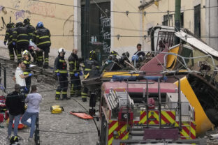 APTOPIX Portugal Streetcar Derailed