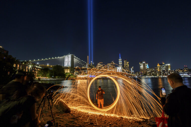 oceľ osoba mesto svetlo