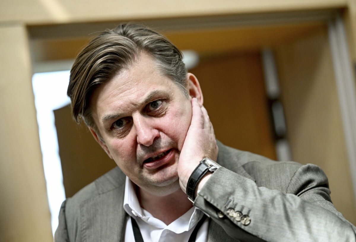 Nemeckí vyšetrovatelia prehľadali kancelárie poslanca AfD, ktorého obvinili z prijímania úplatkov z Číny