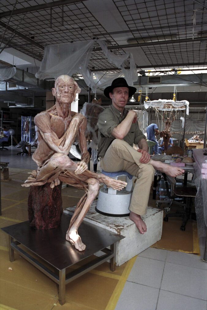 Dr. Gunther von Hagens BODY WORLDS výstava