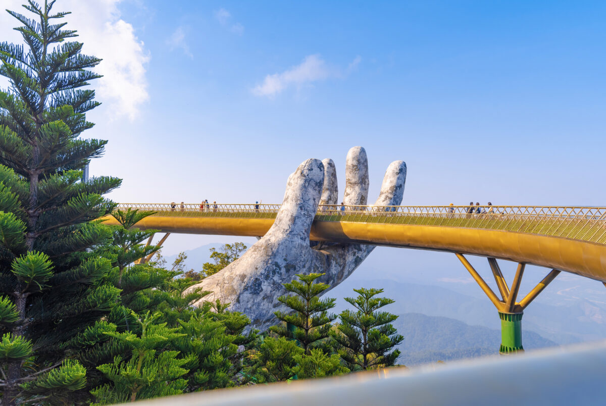 Hill station and resort located in the Mountains west of the city of Da Nang, in central Vietnam.