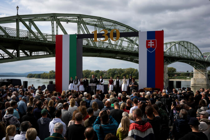 Fico, Orbán