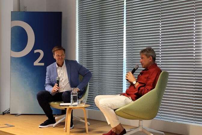 O2 spúšťa kampaň Otázka za milión: Ako odhaliť podvody, pri ktorých hrá hlavnú úlohu AI