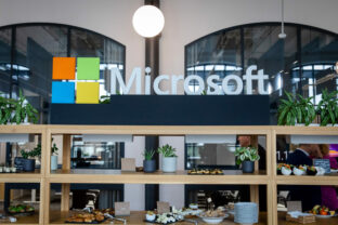 Microsoft oslavuje 30 rokov posobenia na slovensku.jpg