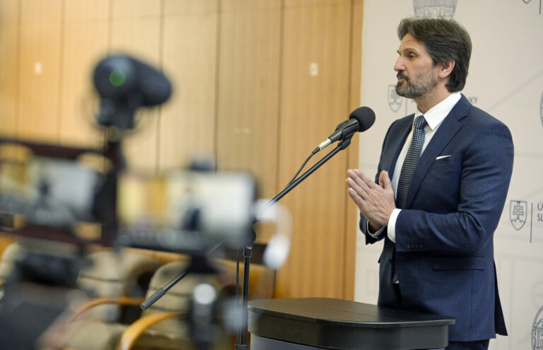 Minister obrany Robert Kaliňák (Smer SD).