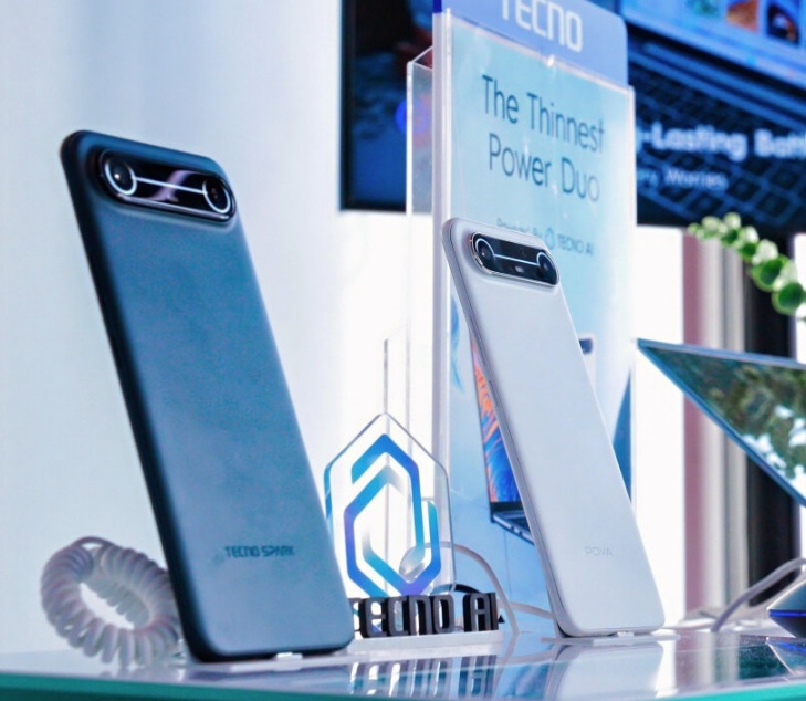Tecno POVA Slim 5G: Najtenší smartfón so zakriveným displejom a „blikajúcimi očami“ fotoaparátov.