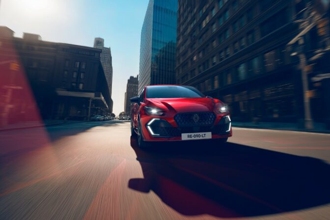 RENAULT CLIO VI FULL HYBRID E TECH (RB3B1 HEV)
