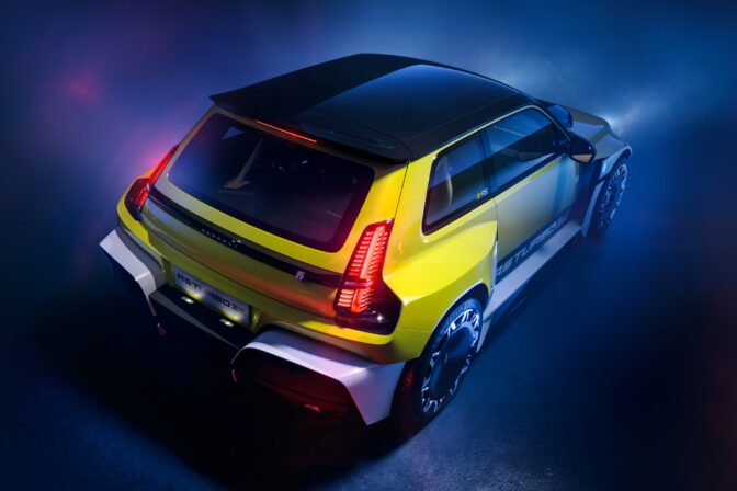 Renault_embleme_renault 5 turbo 3e_11.jpg