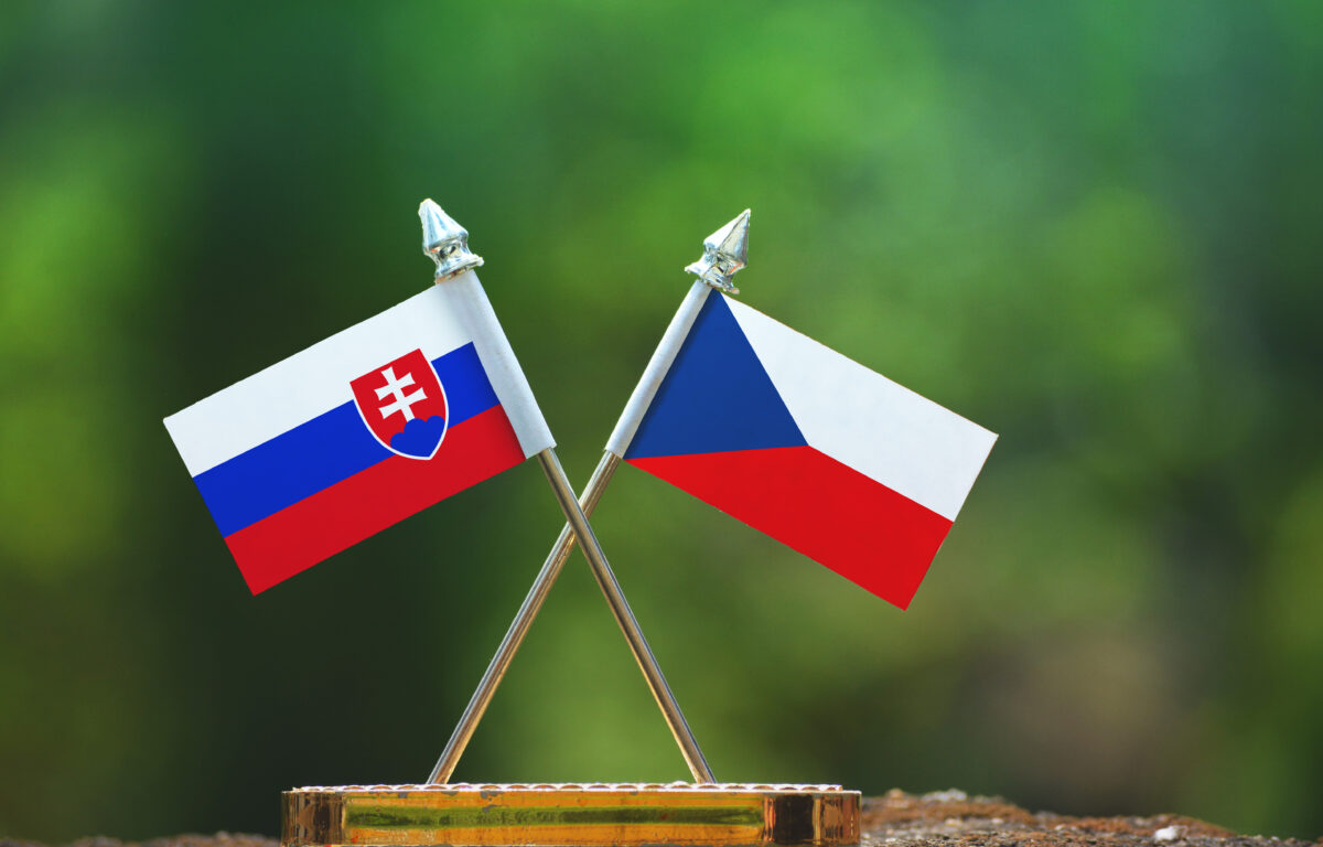 Vlajky Českej a Slovenskej republiky