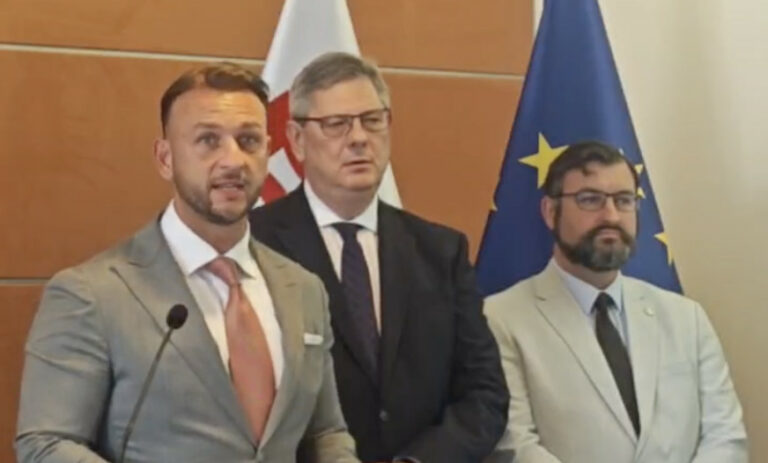 Eštok, susko