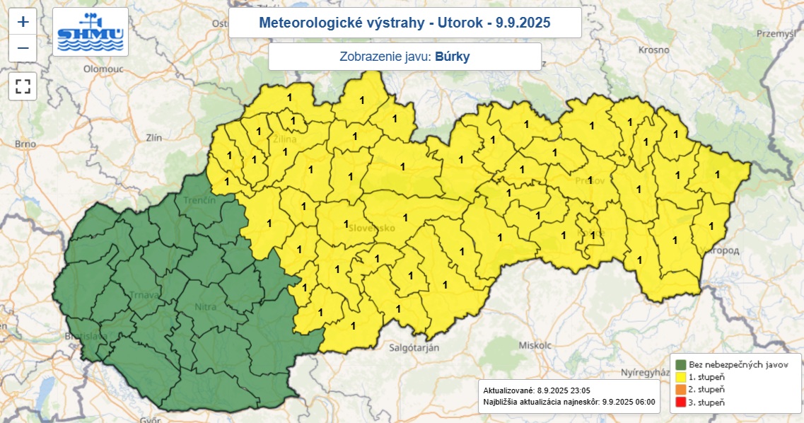 Výstraha prvého stupňa pred búrkami vydaná od pondelňajšieho popoludnia do utorka piatej hodiny rannej.