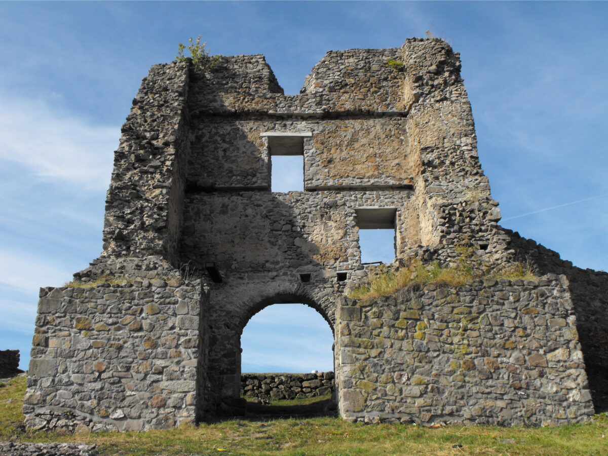 Zvolen_pusty_hrad_enirpordego_deekstere.jpg