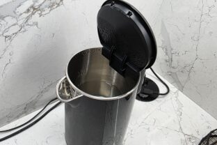 zohrievanie vody kanvicou