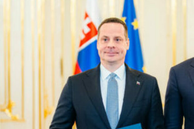 PREZIDENT: Prijal nových veľvyslancov SR