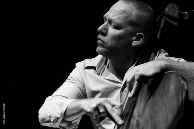 Avishai cohen s.jpg