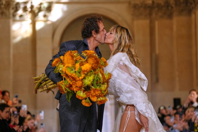 Andreas Kronthaler Heidi Klum móda prehliadka Vivienne Westwood Paríž
