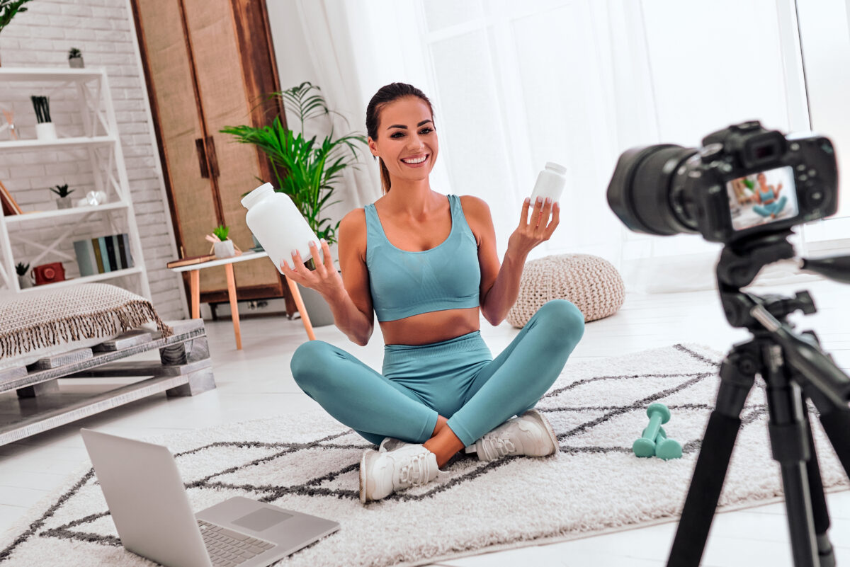 Blogerka, influencerka, influencer, fitness, výživové doplnky